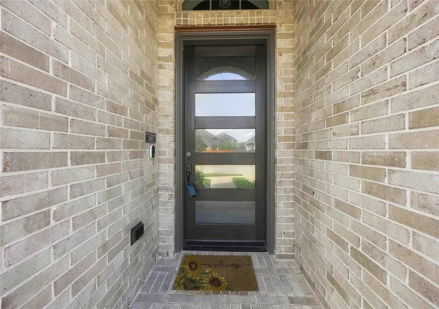 Photo 3 of Single family home for sale at 18834 Windy Orchard Ct, Manvel, TX 77578 | MLS# 98912556 | Listing updated on 2026-09-12