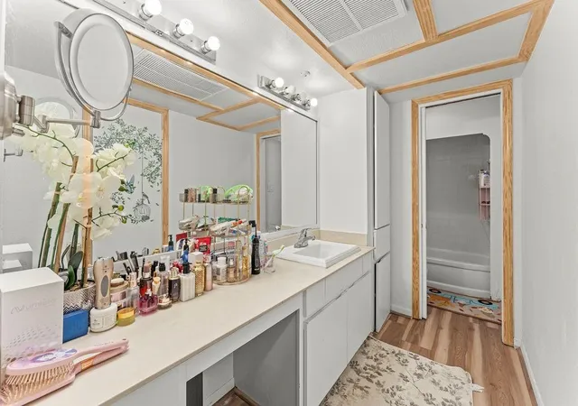 5th image of 2617 Marilee Lane #1, Houston, TX 77057 | MLS# 14520421