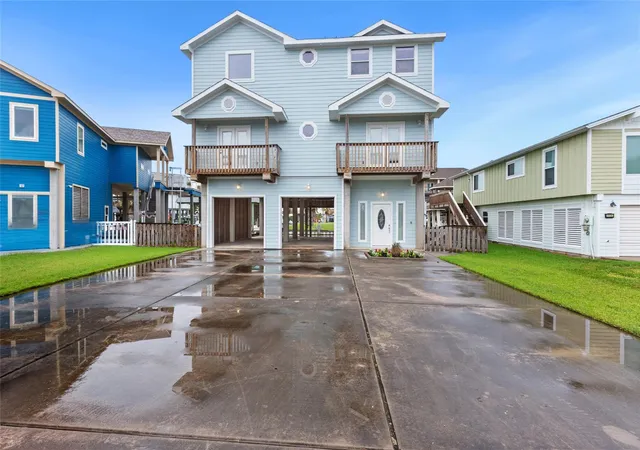 Photo 3 of Single family home for sale at 1110 Papeete St, Galveston, TX 77554 | MLS# 82518881 | Listing updated on 2026-08-29