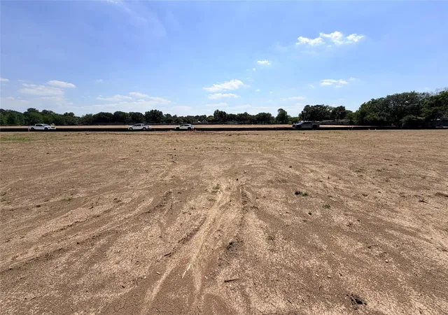 Photo 3 of Land for sale at 1203 Oaklen Ct, Friendswood, TX 77546 | MLS# 91432896 | Listing updated on 2026-05-14