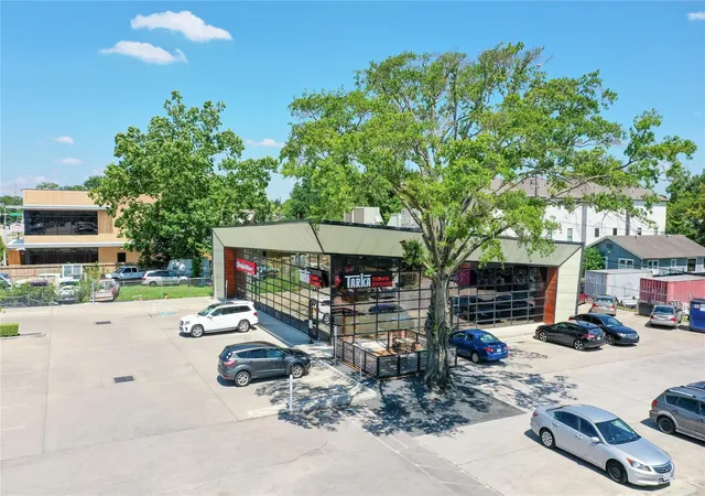 49th image of 2601 Bevis St #E, Houston, TX 77008 | MLS# 78613495