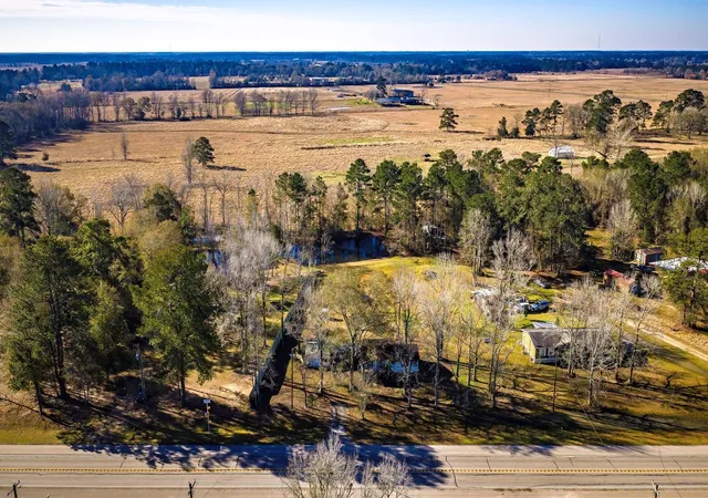 2nd image of 13363 Hwy 105, Cleveland, TX 77327 | MLS# 968602