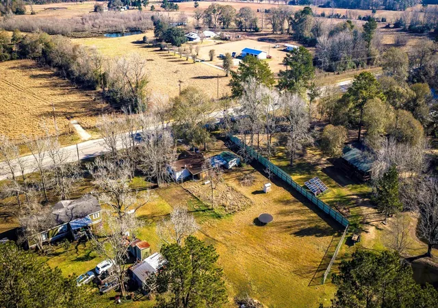5th image of 13363 Hwy 105, Cleveland, TX 77327 | MLS# 968602