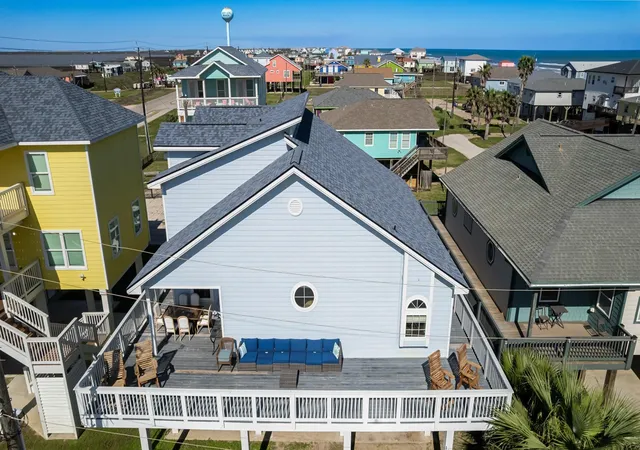 Homes for sale in Surfside Beach, TX | 148 Howard Ave, Surfside Beach, TX 77541 | MLS# 96010564