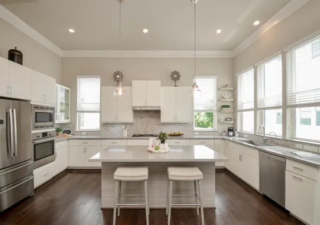 Photo 1 of Townhouse for sale at 2936 Rusk St, Houston, TX 77003 | MLS# 79007754 | Listing updated on 2026-08-29