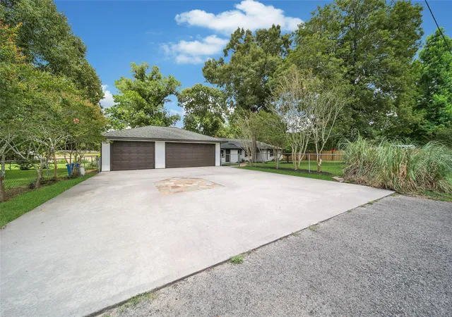 Photo 3 of Single family home for sale at 27307 Longbow St, Magnolia, TX 77354 | MLS# 28704170 | Listing updated on 2026-08-20