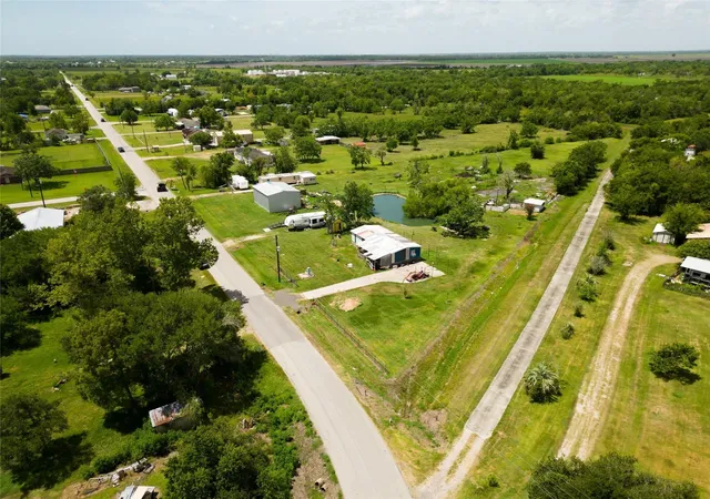2nd image of 5220 Orchard Ln, Santa Fe, TX 77517 | MLS# 2622233