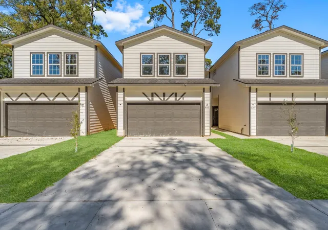 Photo 2 of Single family home for sale at 8153 Crestview Dr, Houston, TX 77028 | MLS# 16043022 | Listing updated on 2026-09-17
