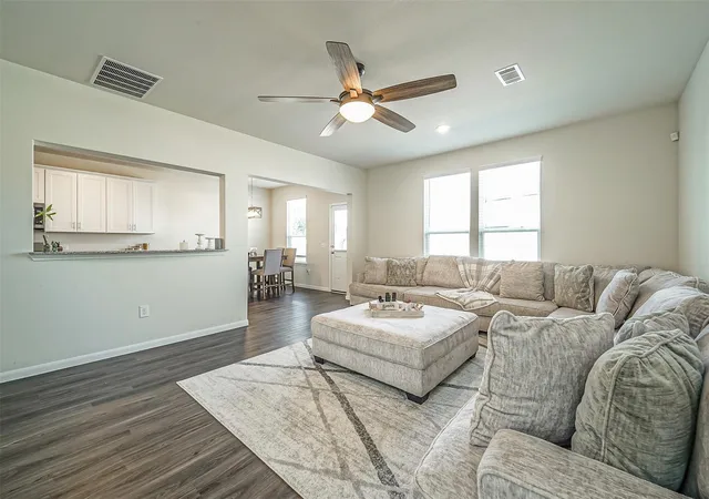 Photo 2 of Single family home for sale at 6422 Franklin View Ln, Houston, TX 77084 | MLS# 35010695 | Listing updated on 2026-09-15