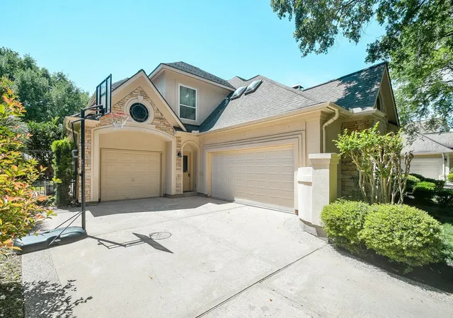 32nd image of 19 Clear Springs Ct, Sugar Land, TX 77479 | MLS# 55658959