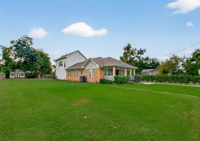 4th image of 4923 Wayne St, Houston, TX 77026 | MLS# 78581334