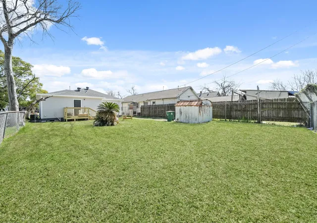 22nd image of 618 Hoffman St, Houston, TX 77020 | MLS# 85619314