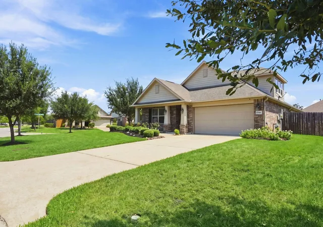 Photo 2 of Single family home for sale at 17918 Sulgrave Dr, Cypress, TX 77429 | MLS# 23701671 | Listing updated on 2026-09-20