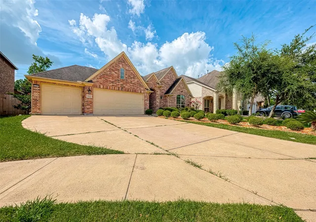 3rd image of 7122 Fall Creek Ln, Missouri City, TX 77459 | MLS# 16593478