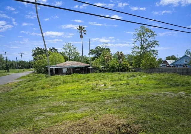 Photo 4 of Land for sale at 2514 8th Street, Orange, TX 77630 | MLS# 59931441 | Listing updated on 2026-08-25