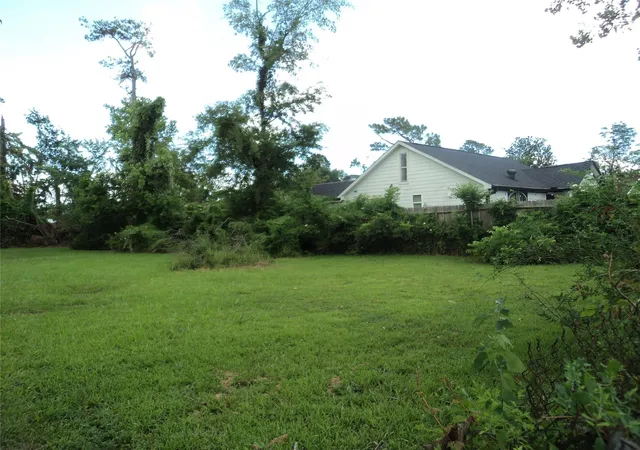 Photo 4 of Land for sale at 6729 Kittridge St, Houston, TX 77028 | MLS# 37531820 | Listing updated on 2026-08-24