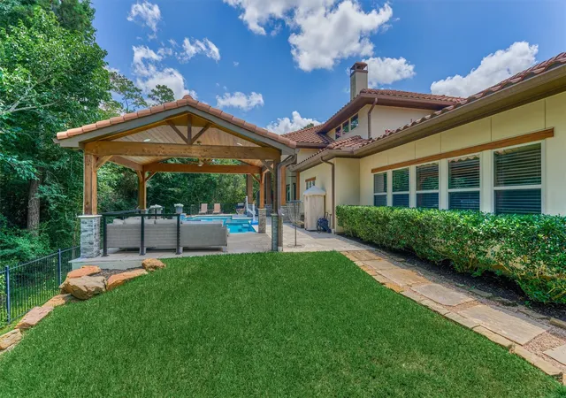 Photo 3 of Single family home for sale at 59 Freesia Ct, Tomball, TX 77375 | MLS# 28585991 | Listing updated on 2026-09-27