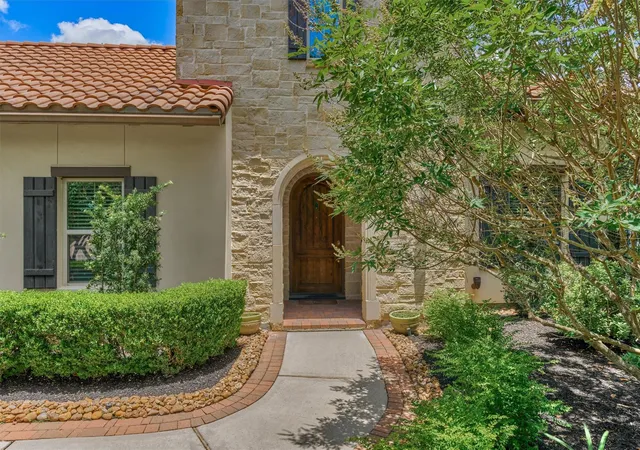 Photo 4 of Single family home for sale at 59 Freesia Ct, Tomball, TX 77375 | MLS# 28585991 | Listing updated on 2026-09-27