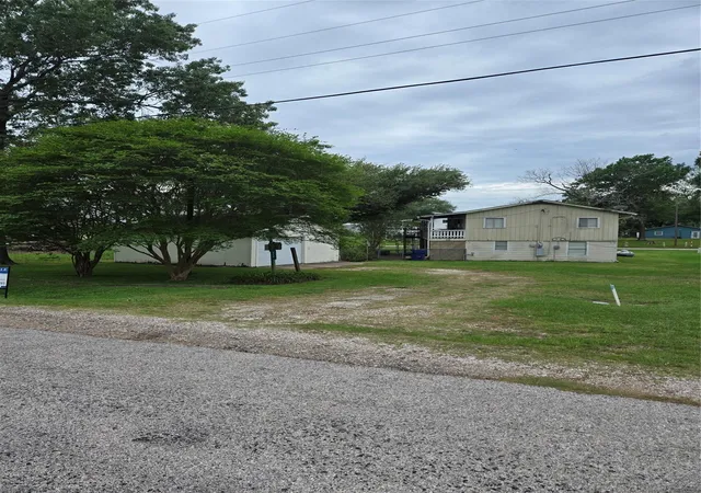3rd image of 212 Water Ridge Dr, Livingston, TX 77351 | MLS# 71856183