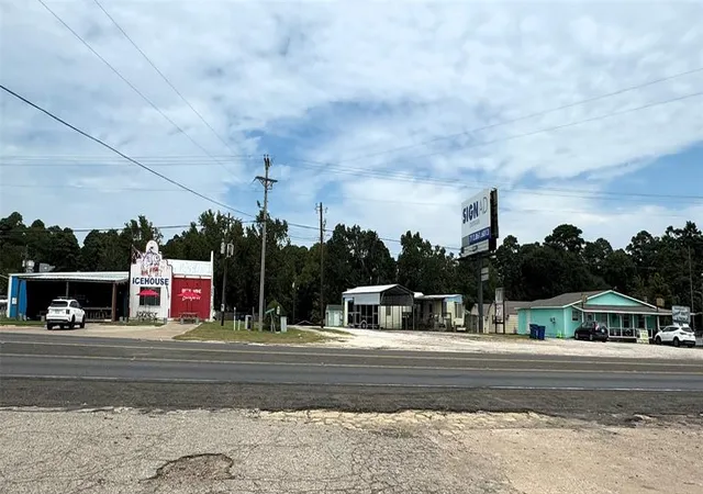 2nd image of 13062 Us Hwy 190, Onalaska, TX 77360 | MLS# 32731923