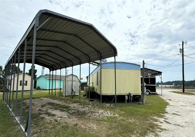 5th image of 13062 Us Hwy 190, Onalaska, TX 77360 | MLS# 32731923
