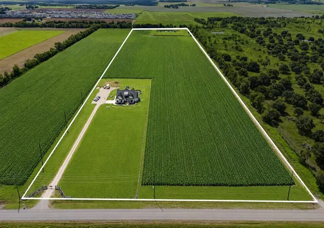 2nd image of 8441 Fairchild Rd, Richmond, TX 77469 | MLS# 90894863