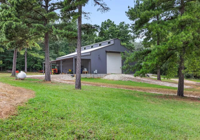 2nd image of 3814 Us Hwy 79 W, Jacksonville, TX 75766 | MLS# 22727072