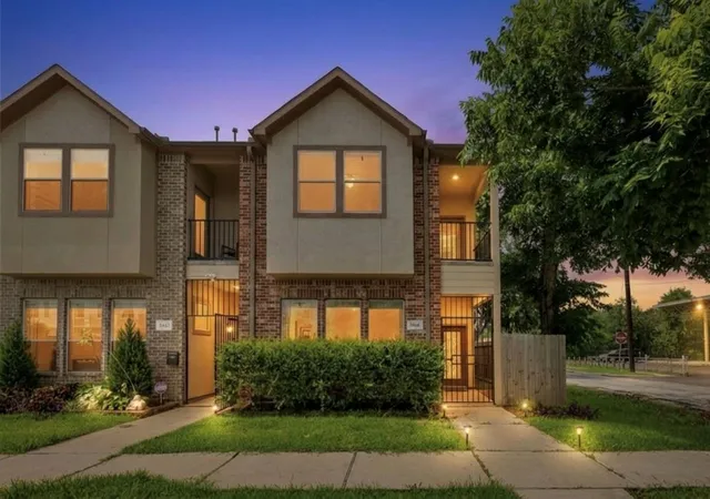 1st image of 5545 Cornish St, Houston, TX 77007 | MLS# 3442131
