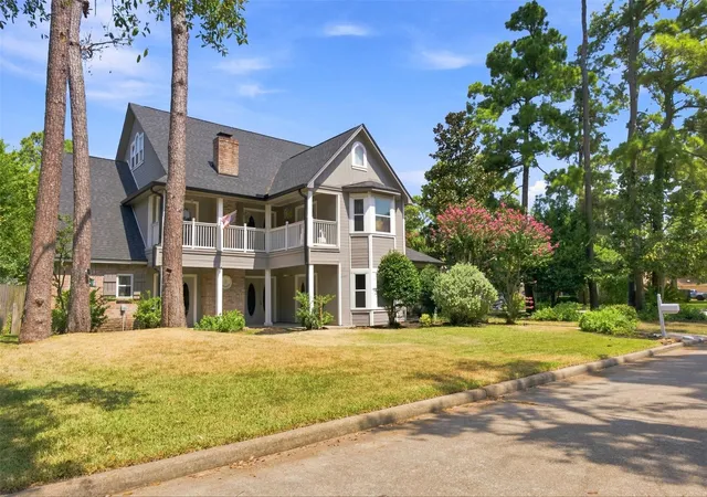 Photo 2 of Single family home for sale at 6802 Coral Ridge Rd, Houston, TX 77069 | MLS# 5698000 | Listing updated on 2026-09-09