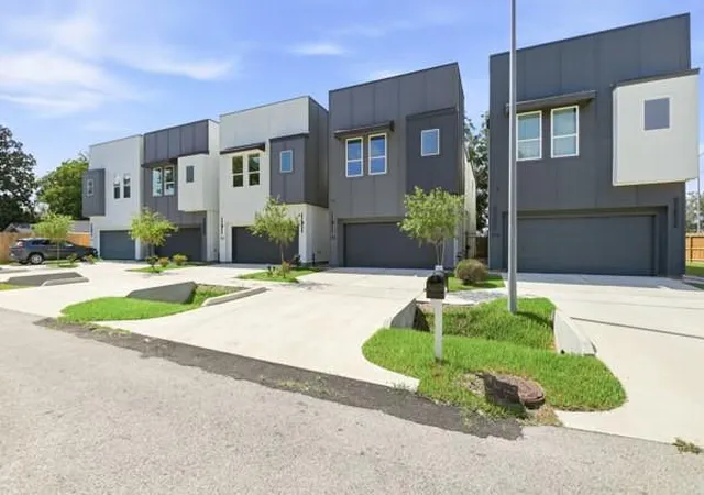 Photo 1 of Single family home for sale at 106 Luetta St, Houston, TX 77076 | MLS# 77188669 | Listing updated on 2026-08-23