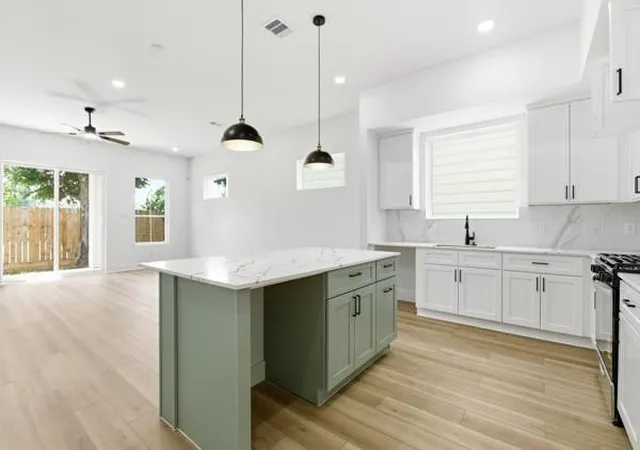Photo 3 of Single family home for sale at 106 Luetta St, Houston, TX 77076 | MLS# 77188669 | Listing updated on 2026-08-23