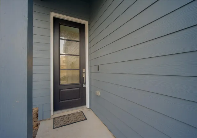3rd image of 1634 Ryon Falls Dr, Richmond, TX 77469 | MLS# 91091287