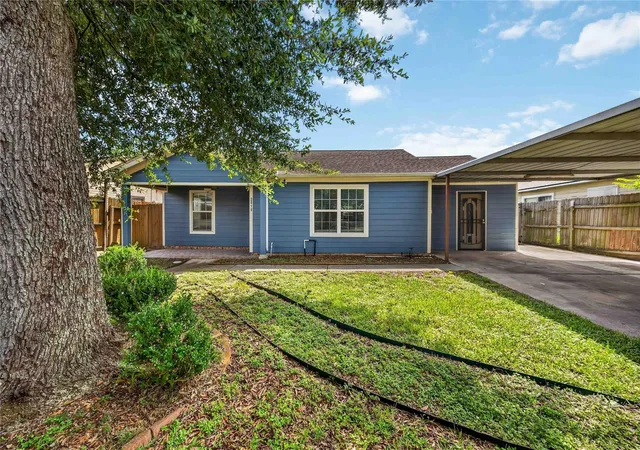 1st image of 2010 Dade St, Pasadena, TX 77502 | MLS# 88983451