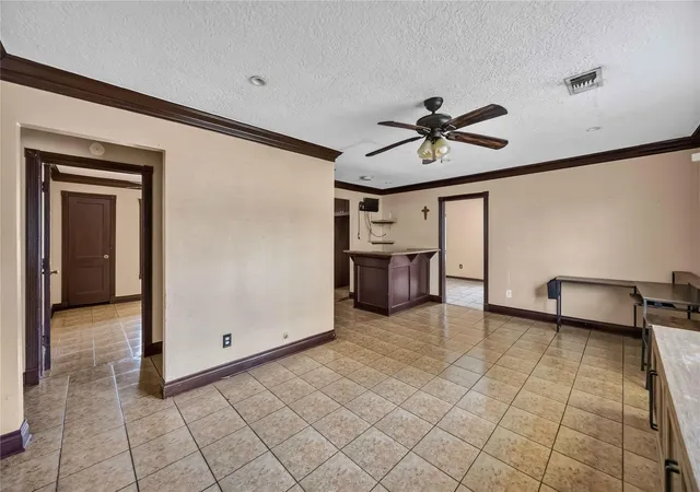 5th image of 2010 Dade St, Pasadena, TX 77502 | MLS# 88983451