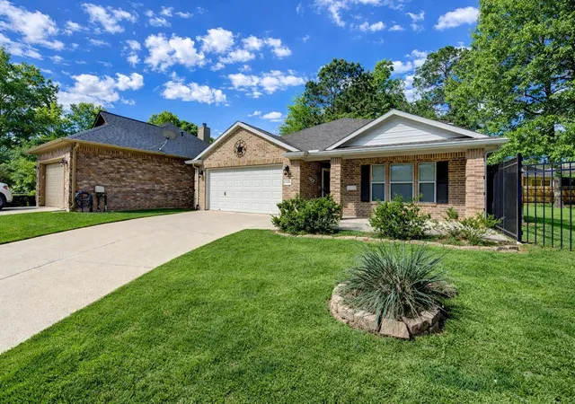 Photo 1 of Single family home for sale at 3619 Woodland Ln, Montgomery, TX 77356 | MLS# 10195216 | Listing updated on 2026-07-24