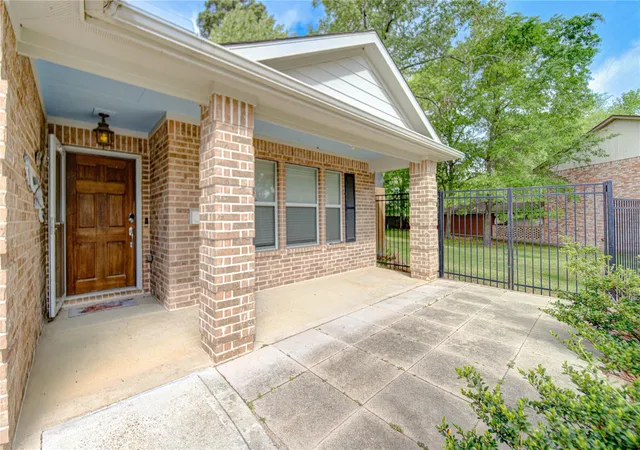 Photo 3 of Single family home for sale at 3619 Woodland Ln, Montgomery, TX 77356 | MLS# 10195216 | Listing updated on 2026-07-24
