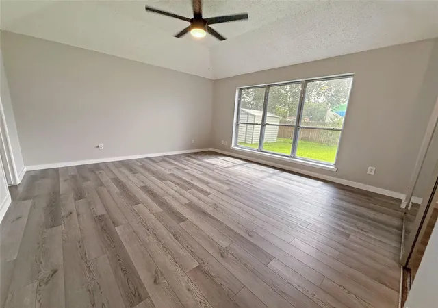 Homes for sale in Pearland, TX | 2708 Glendale Dr, Pearland, TX 77584 | MLS# 2567262