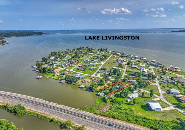1st image of 219 Lakeshore N, Onalaska, TX 77360 | MLS# 90760234