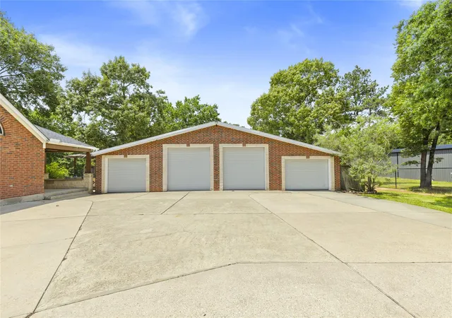 3rd image of 203 Mapleleaf St, Magnolia, TX 77354 | MLS# 63591992