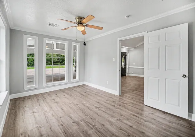 4th image of 104 Virginia St, South Houston, TX 77587 | MLS# 82155272