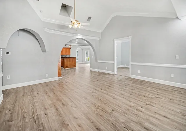 5th image of 104 Virginia St, South Houston, TX 77587 | MLS# 82155272