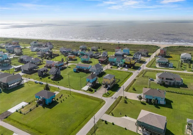 Homes for sale in Crystal Beach, TX | 110 S Verdia Dr, Crystal Beach, TX 77650 | MLS# 64715221