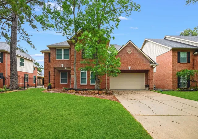 2nd image of 3222 Amber Holly Ct, Kingwood, TX 77345 | MLS# 19308409