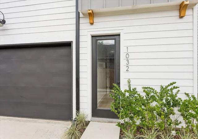 Photo 2 of Single family home for sale at 1032 Marcolin St, Houston, TX 77088 | MLS# 3985095 | Listing updated on 2026-07-10