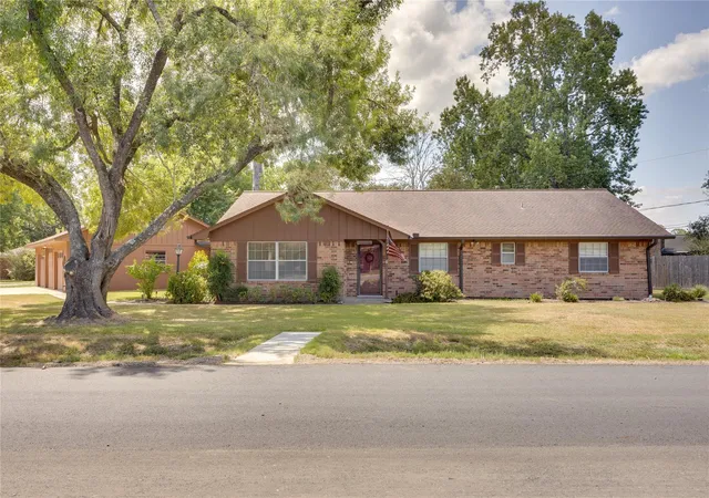1st image of 5821 Russell Lane Lane, Baytown, TX 77521 | MLS# 43421951