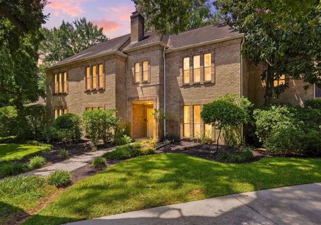 Photo 1 of Single family home for sale at 5610 Fountainbridge Ln, Houston, TX 77069 | MLS# 15571879 | Listing updated on 2026-09-20