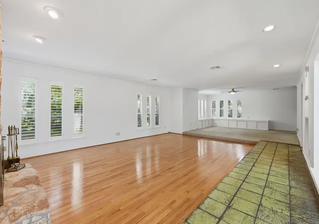 Photo 4 of Single family home for sale at 5610 Fountainbridge Ln, Houston, TX 77069 | MLS# 15571879 | Listing updated on 2026-09-20