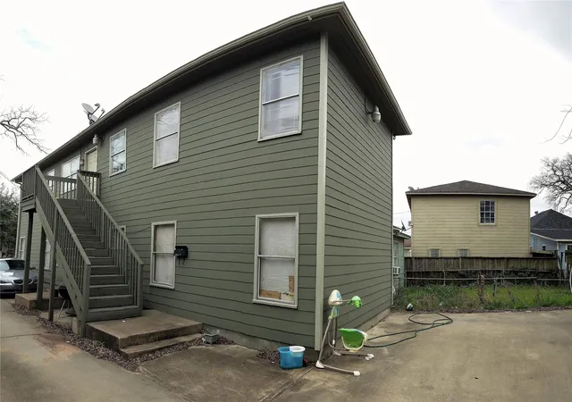 3rd image of 5504-5508 Texas St, Houston, TX 77011 | MLS# 65645351