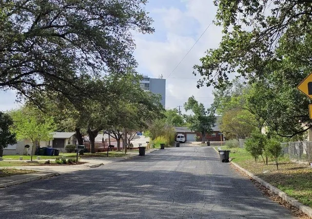 Photo 4 of Single family home for sale at 606 Barchester Dr, San Antonio, TX 78216 | MLS# 39078240 | Listing updated on 2026-08-20