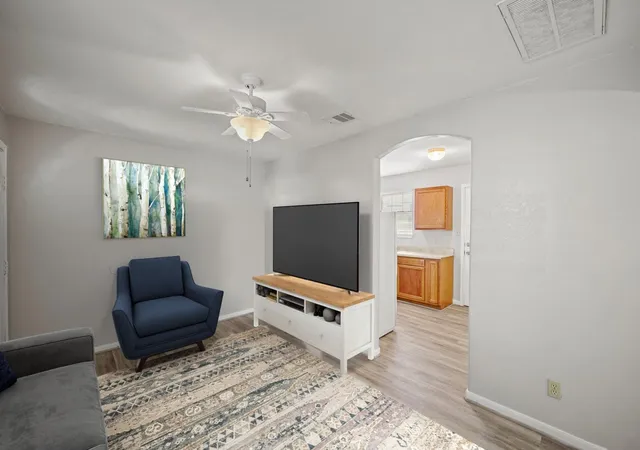 Photo 3 of Multi family home for sale at 4636 Mayflower St, Houston, TX 77033 | MLS# 65645649 | Listing updated on 2026-09-11